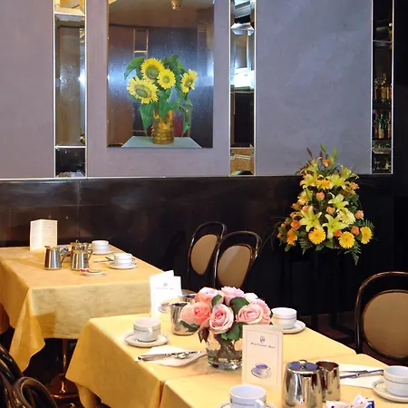 Byron رافيننا