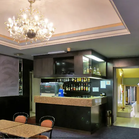 Byron Otel