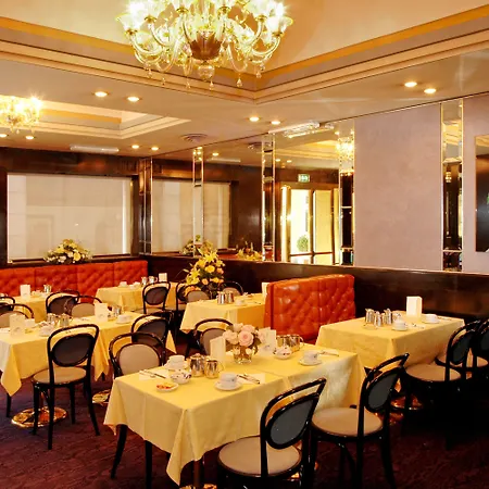 Byron 3* Ραβένα